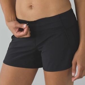 Lululemon Run Times Short *Block-It Pocket Black Size 6